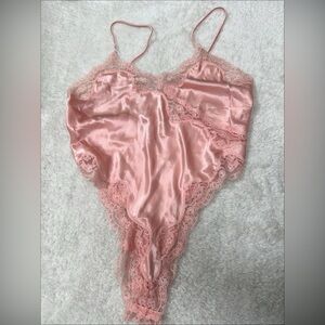 Vintage high cut Pink Lace Teddy